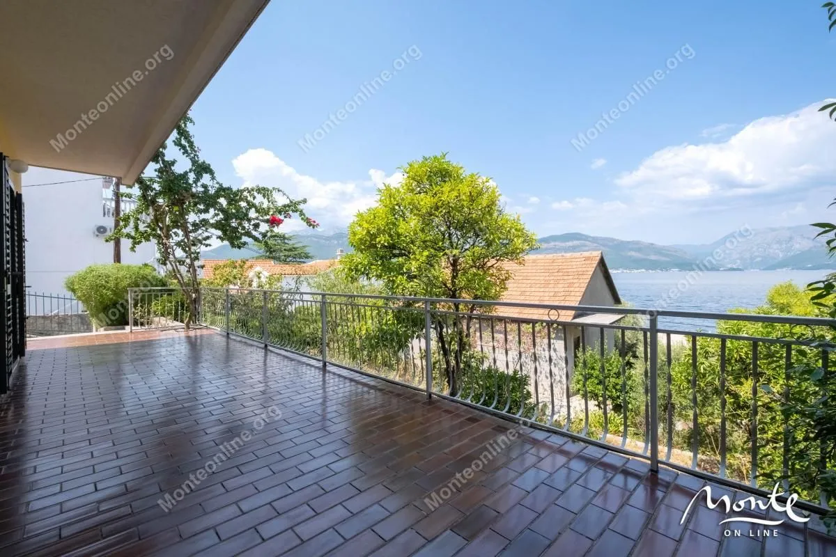 Prodaja, kuća, 147m², Krašići, Tivat