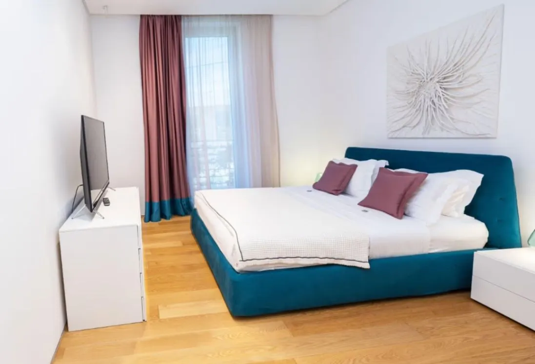 Sale, three bedroom apartment, 457m², Dukley Gardens, Budva
