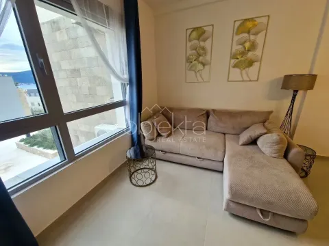 Izdavanje, stan, 45m², Tivat, Crna Gora - image 4