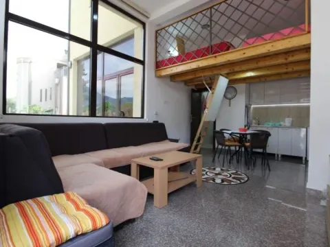 Rent, apartment, 35m², Bar, Crna Gora - image 1