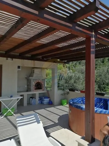 Sale, four bedroom apartment, 200m², Petrovac, Budva