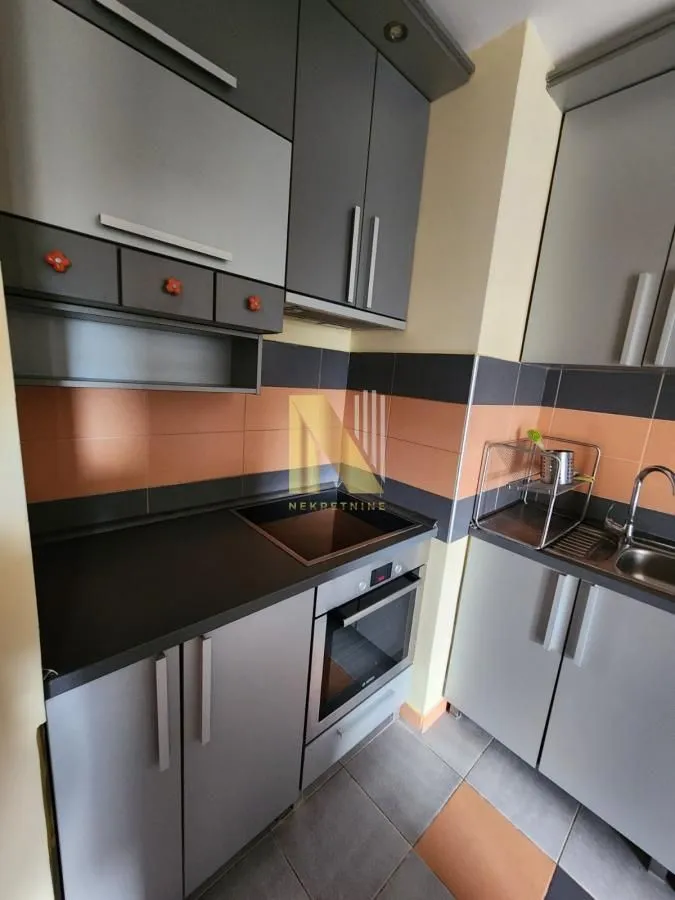 Izdavanje, trosoban stan, 70m², Liman 2, Novi Sad Sve Podlokacije