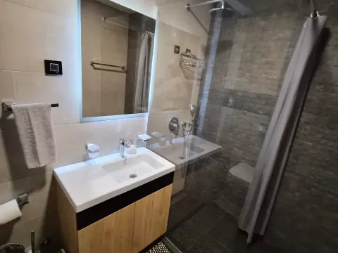 Rent, one bedroom apartment, 50m², Ljubović, Podgorica - image 6