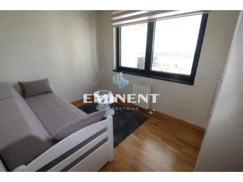 Rent, four bedroom apartment, 91m², Savski Venac, Beograd - image 11