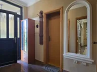 Izdavanje, kuća, 170m², Gornja Gorica, Podgorica - image 11