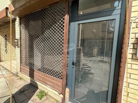 Rent, office space, 22m², Autokomanda, Voždovac Sve Podlokacije - image 8