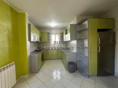 Izdavanje, trosoban stan, 130m², Donja Gorica, Podgorica - image 3