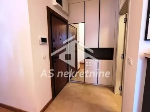 Izdavanje, trosoban stan, 73m², Đeram Pijaca, Beograd - image 21