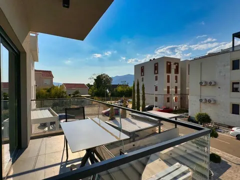 Prodaja, dvosoban stan, 65m², Tivat, Crna Gora - image 3