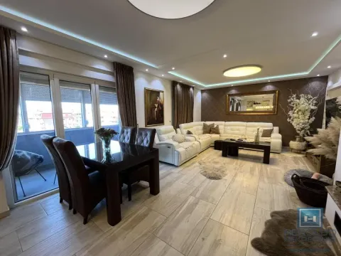 Prodaja, četvorosoban stan, 164m², Centar, Jagodina - image 3