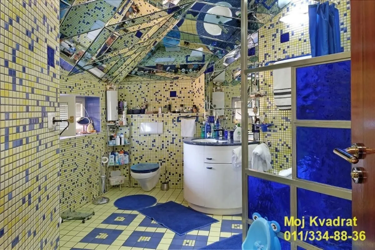 Sale, house, 765m², Zemun Sve Podlokacije, Beograd
