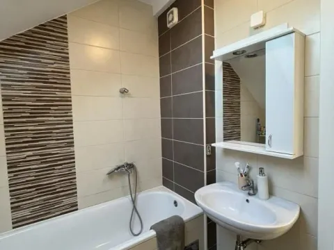 Prodaja, četvorosoban stan, 77m², Bulevar patrijarha Pavla, Novi Sad Sve Podlokacije - image 40