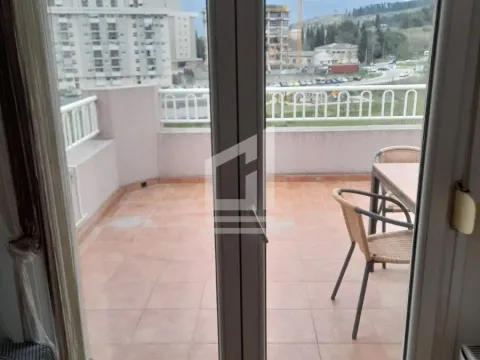 Rent, one bedroom apartment, 44m², Vezirov Most, Podgorica - image 15