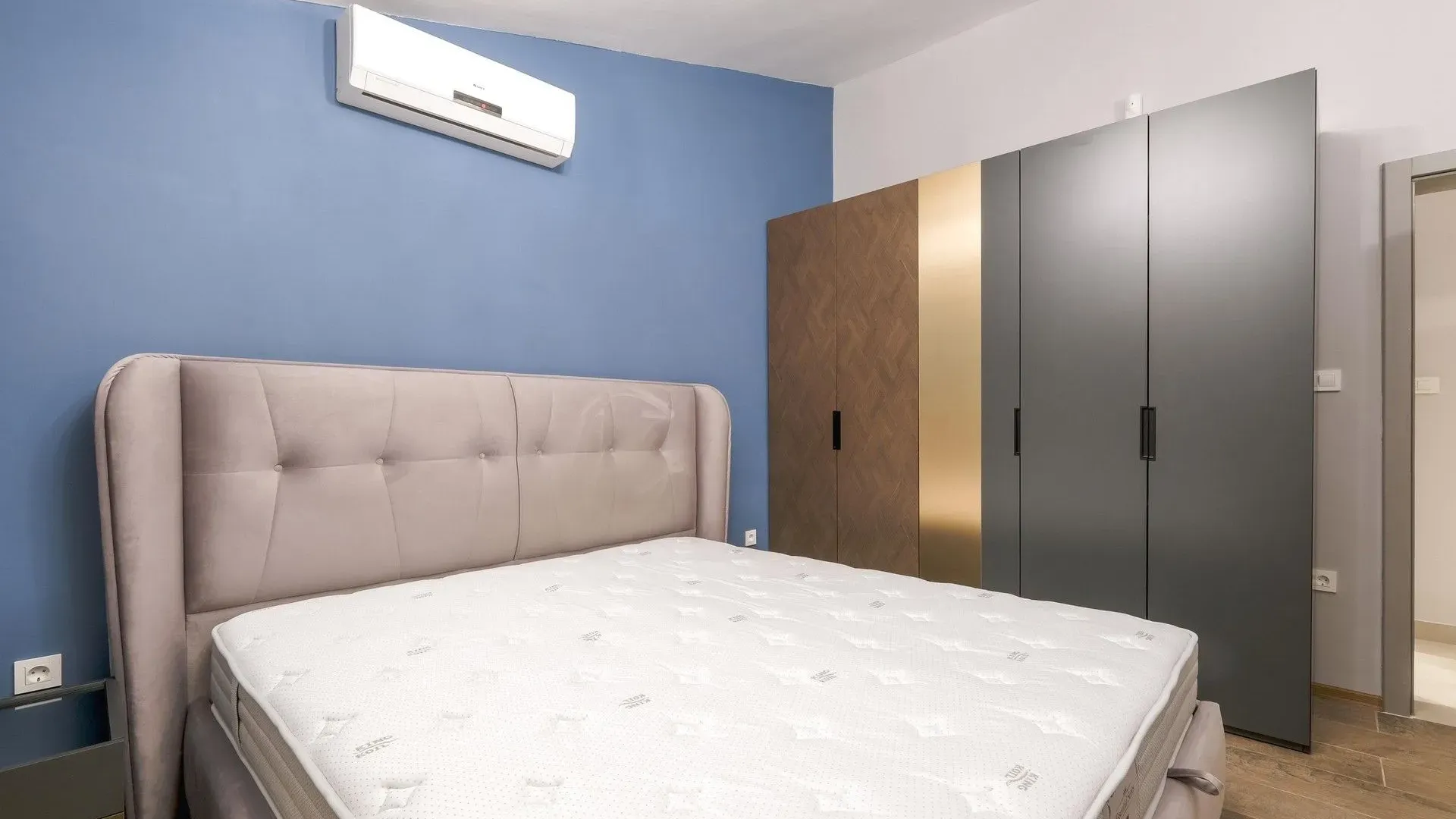 Prodaja, kuća, 198m², Dumidran, Tivat