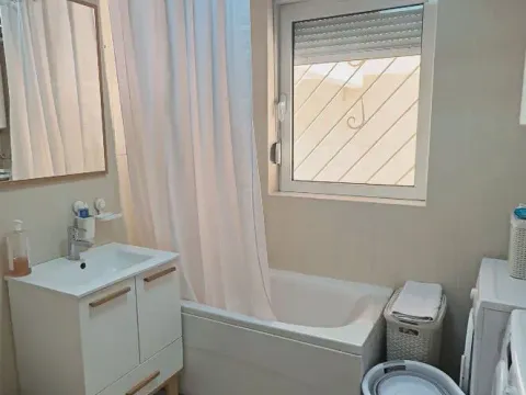 Prodaja, jednosoban stan, 56m², Blok 9, Podgorica - image 6