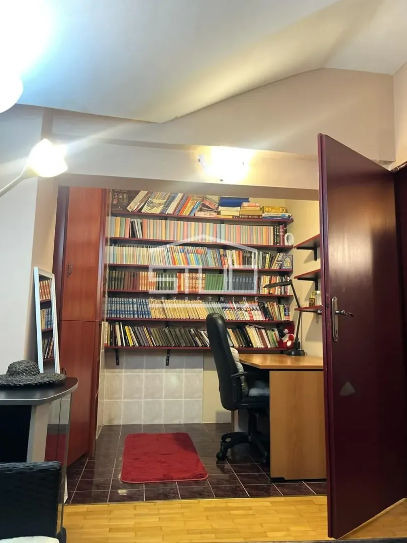 Prodaja, trosoban stan, 68m², Čukarica, Beograd