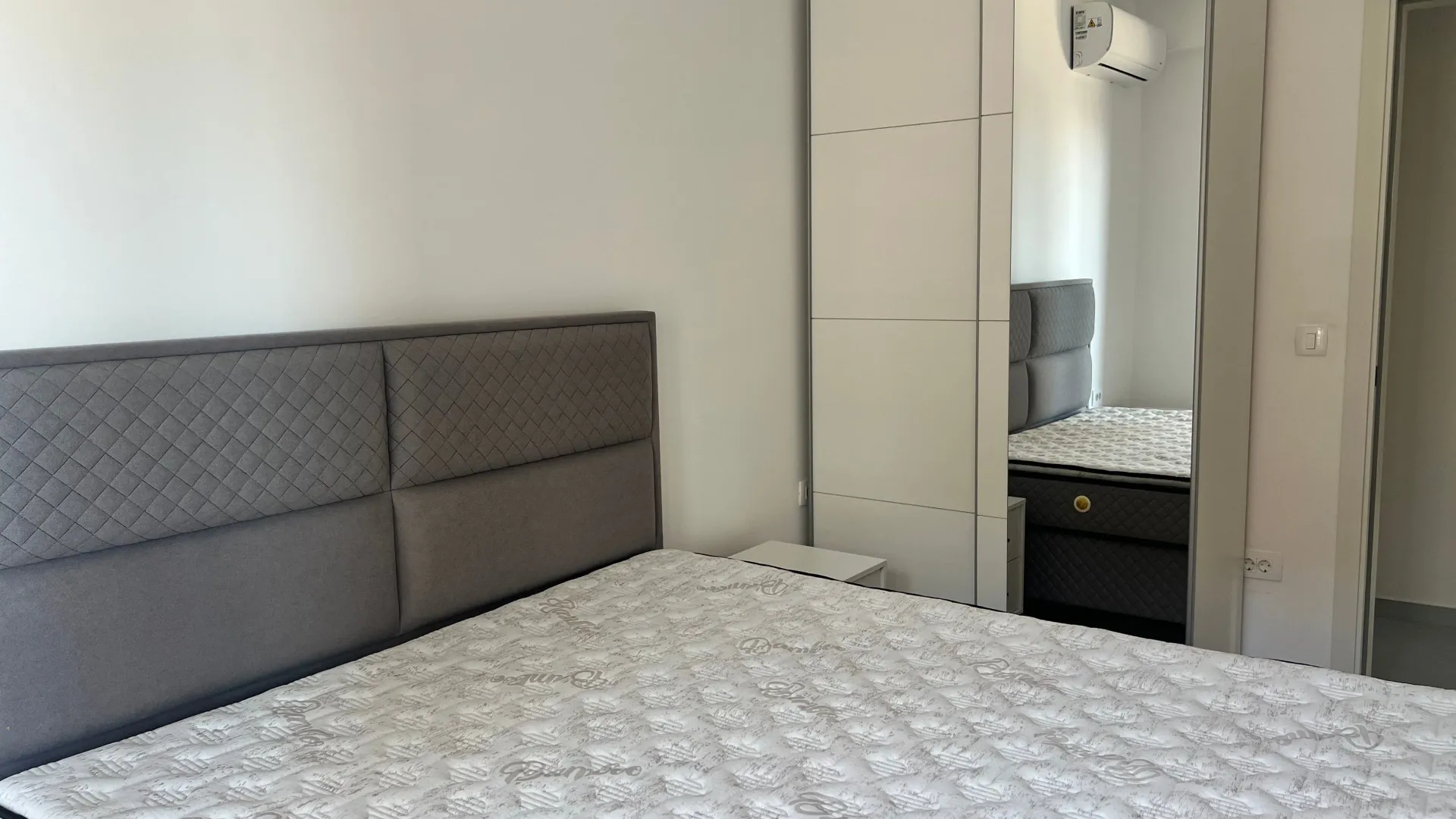 Izdavanje, dvosoban stan, 64m², Stari Aerodrom, Podgorica
