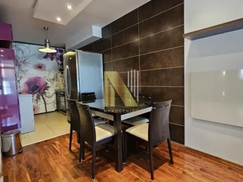 Izdavanje, trosoban stan, 78m², Sajmište, Novi Sad - image 6