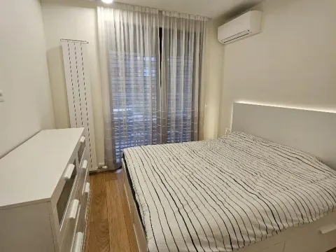 Izdavanje, dvosoban stan, 55m², Stari Grad, Beograd - image 14