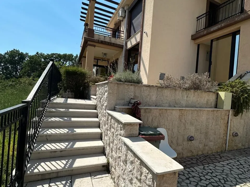 Prodaja, kuća, 300m², Budva, Crna Gora