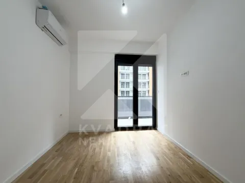 Izdavanje, dvosoban stan, 66m², Stari Aerodrom, Podgorica - image 6