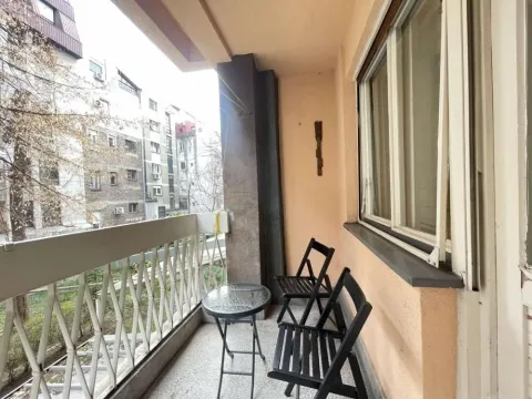 Rent, two bedroom apartment, 61m², Kalenić Pijaca, Vračar Sve Podlokacije - image 11