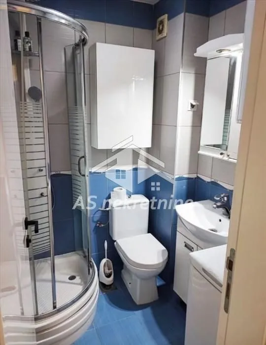 Rent, two bedroom apartment, 42m², Vračar Sve Podlokacije, Beograd