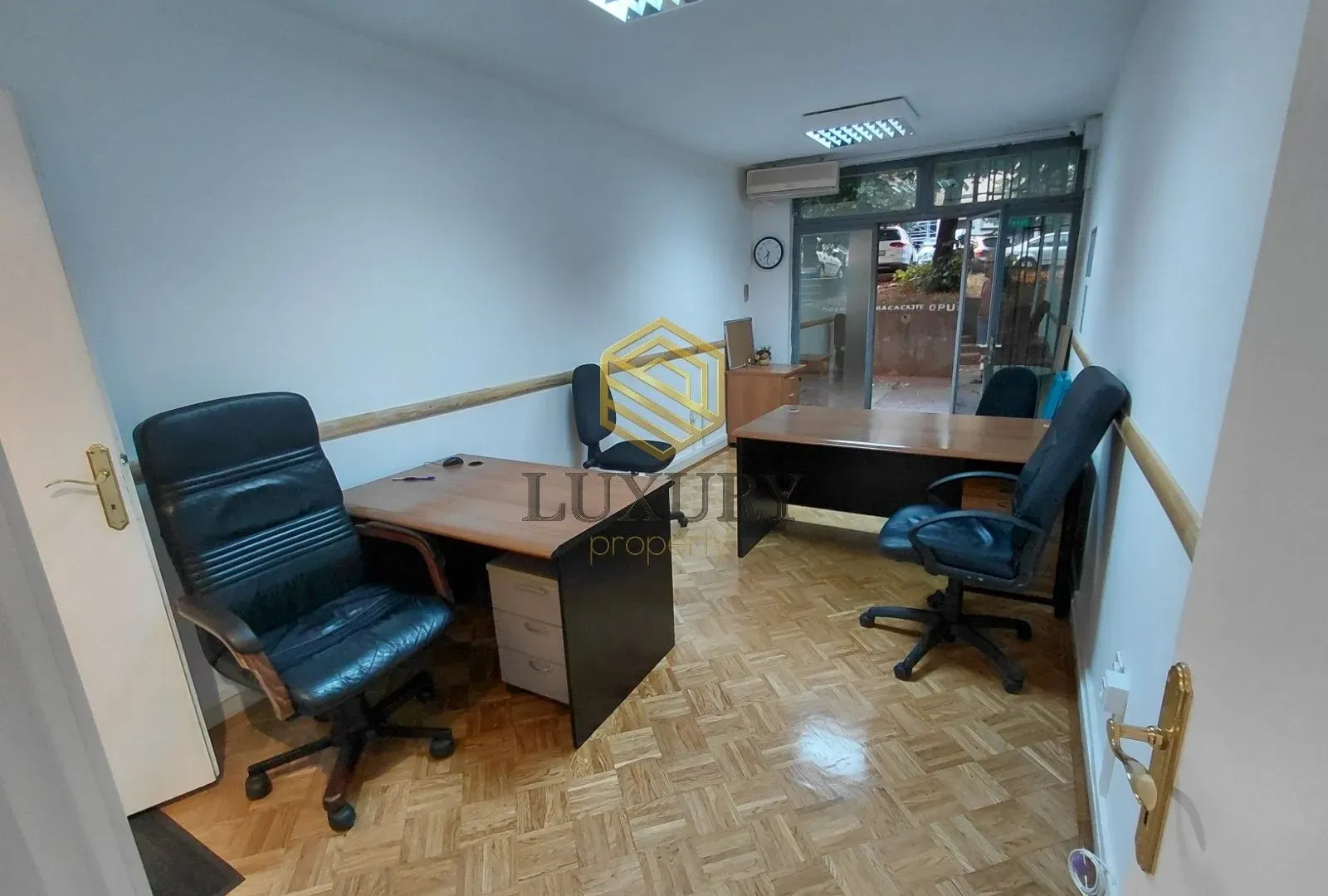 Rent, office space, 20m², Blok 5, Podgorica