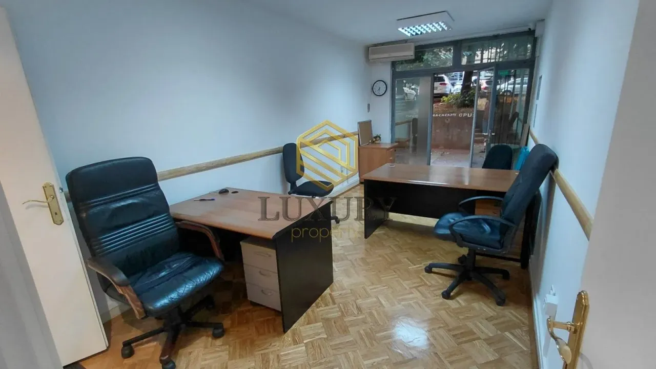 Rent, office space, 20m², Blok 5, Podgorica