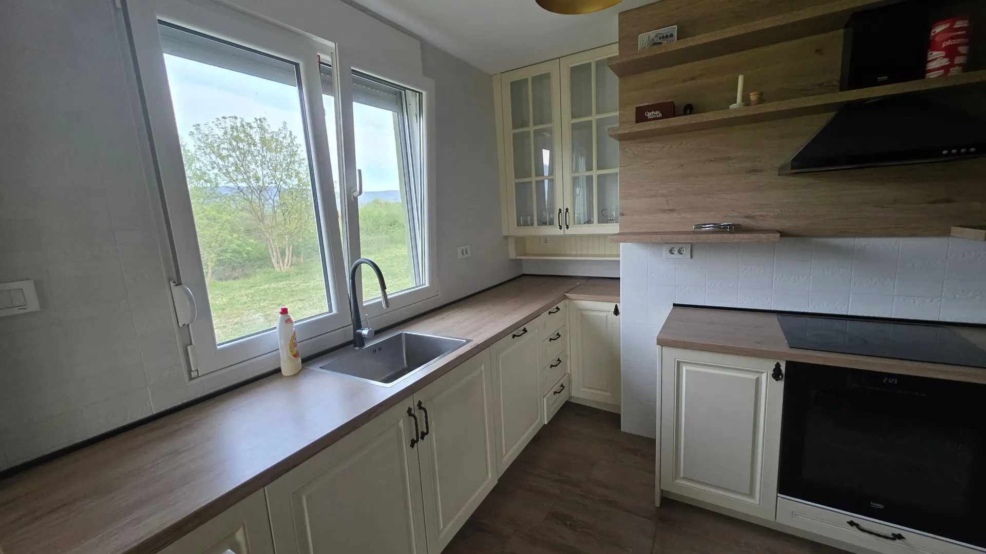 Prodaja, trosoban stan, 118m², Kosić, Danilovgrad