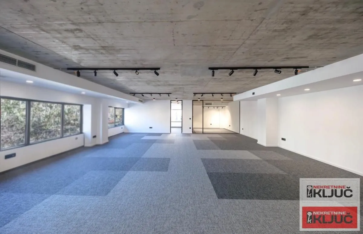 Rent, office space, 279m², Bulevar Oslobodjenja, Novi Sad Sve Podlokacije