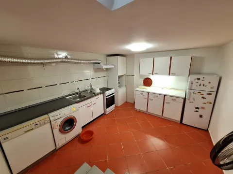 Rent, house, 110m², Stari Aerodrom, Podgorica - image 10