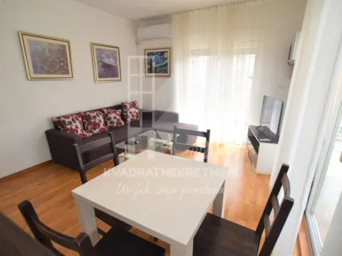 Rent, two bedroom apartment, 75m², City Kvart, Podgorica - image 2