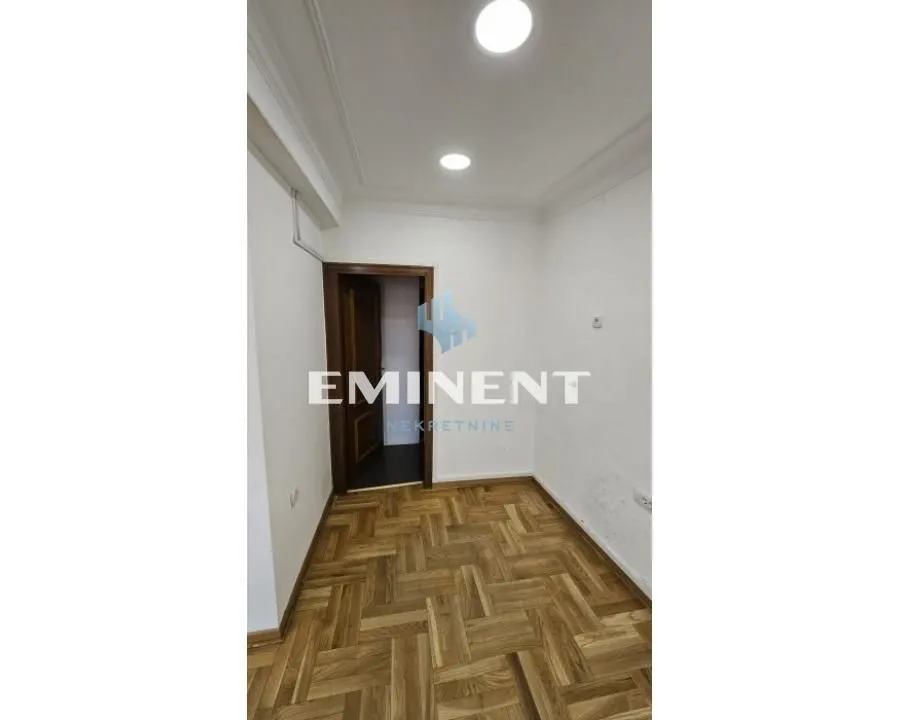 Rent, office space, 250m², Stari Grad, Beograd