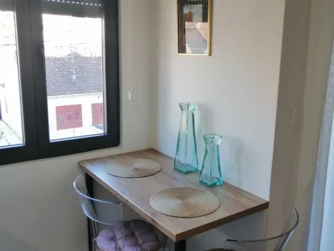 Rent, one bedroom apartment, 40m², 1 maj, Podgorica - image 8