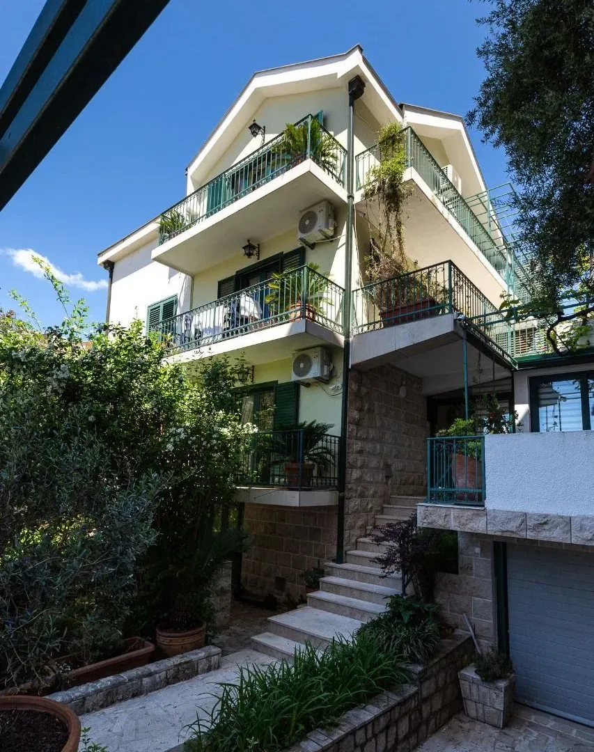 Sale, house, 285m², Budva, Crna Gora