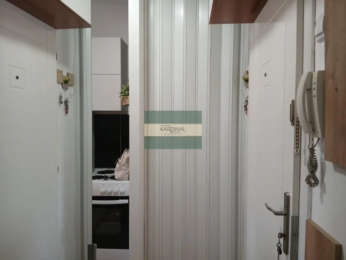 Prodaja, garsonjera, 27m², Kajsijar, Jagodina