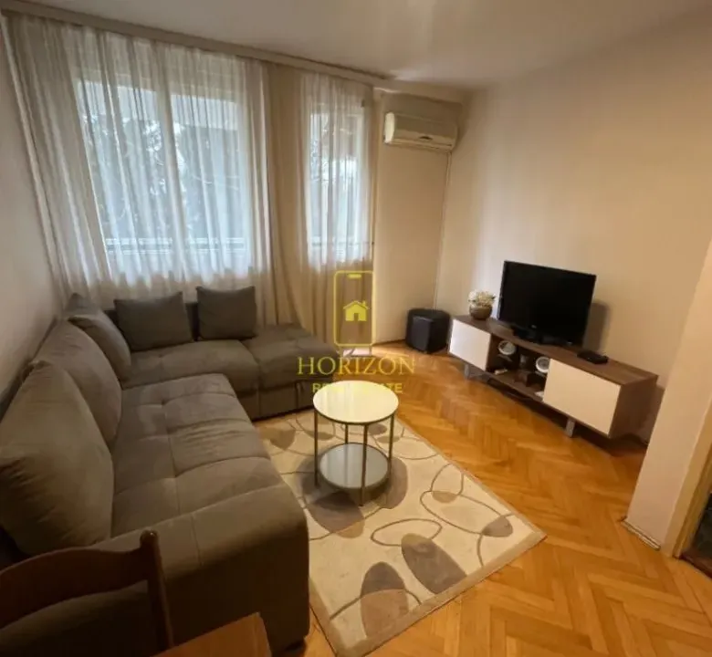 Izdavanje, jednosoban stan, 46m², Preko Morače, Podgorica