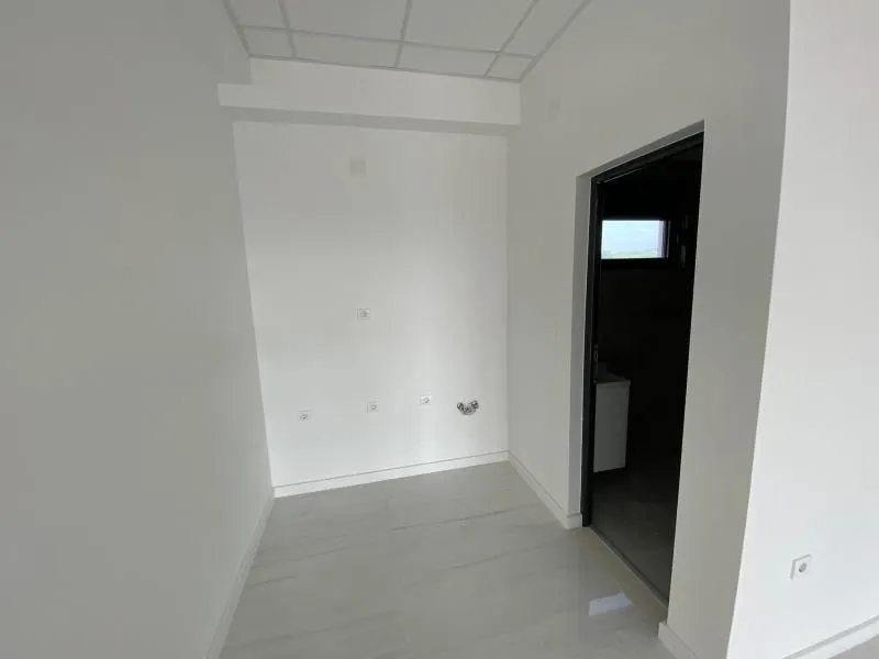 Rent, office space, 153m², Kotor, Crna Gora