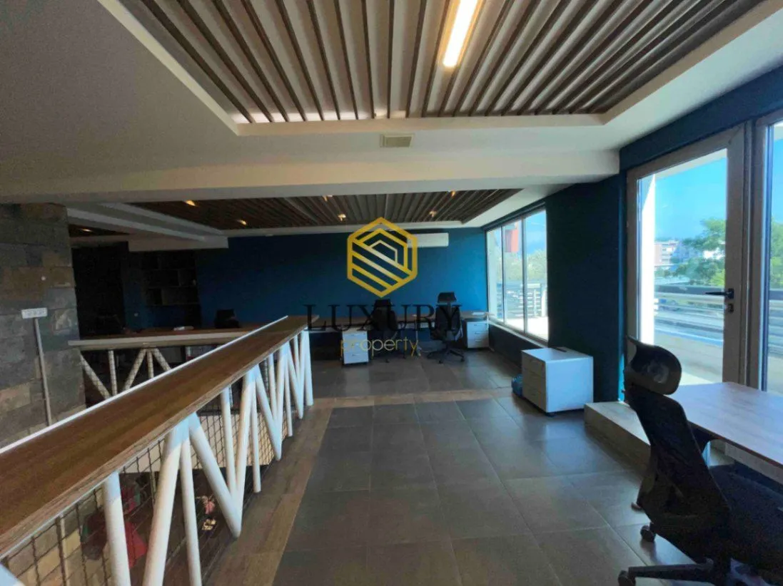 Rent, office space, 180m², Kod Big Fashion-a, Podgorica