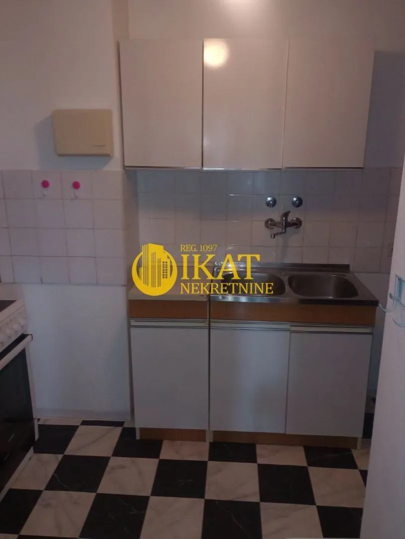 Izdavanje, dvosoban stan, 57m², Banjica, Voždovac Sve Podlokacije