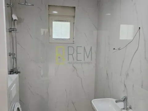 Sale, one bedroom apartment, 45m², Bečići, Budva - image 6