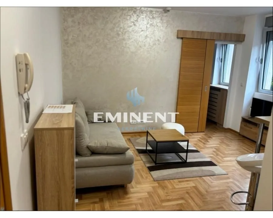 Rent, two bedroom apartment, 40m², Stari Grad, Beograd