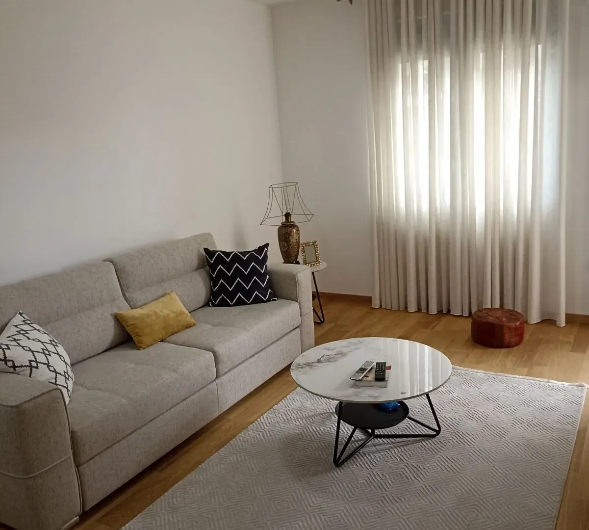 Izdavanje, jednosoban stan, 50m², City Kvart, Podgorica