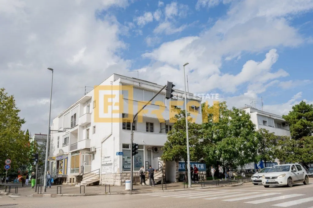 Izdavanje, jednosoban stan, 40m², Preko Morače, Podgorica