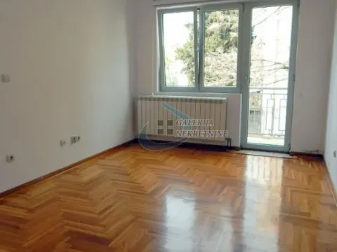 Izdavanje, četvorosoban stan, 130m², Profesorska Kolonija, Palilula Sve Podlokacije - image 9