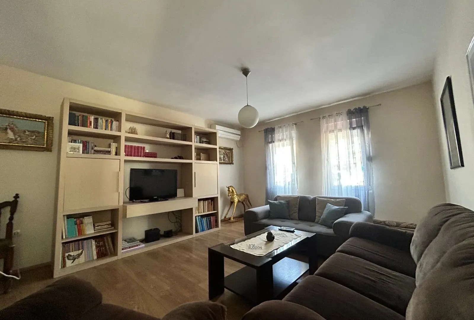 Izdavanje, jednosoban stan, 65m², Šušanj, Bar