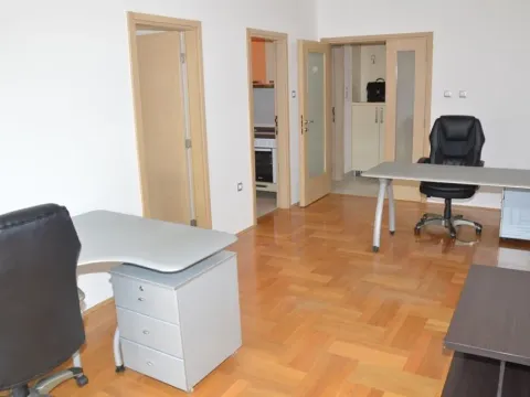 Rent, office space, 52m², Preko Morače, Podgorica - image 5