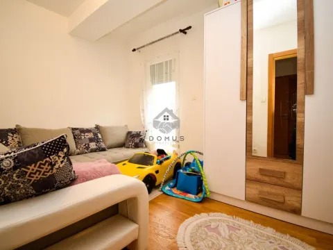 Izdavanje, trosoban stan, 80m², Ljubović, Podgorica - image 5