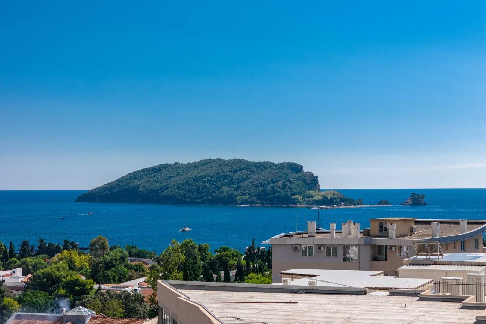 Sale, three bedroom apartment, 450m², Budva, Crna Gora